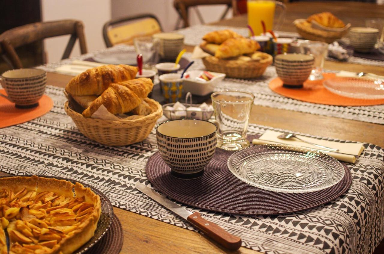 Bed and Breakfast Logis Saint Léonard à Dompierre-sur-Mer Extérieur photo