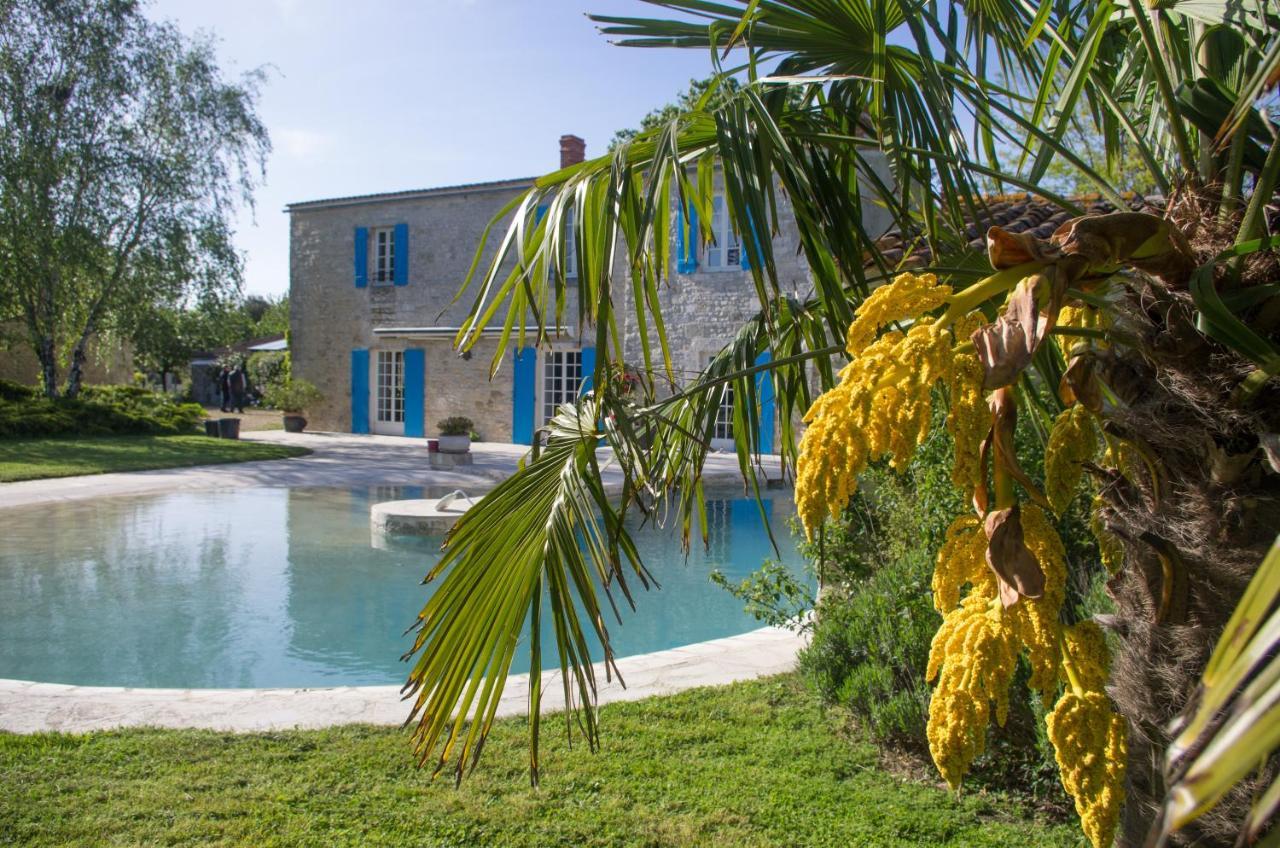 Bed and Breakfast Logis Saint Léonard à Dompierre-sur-Mer Extérieur photo