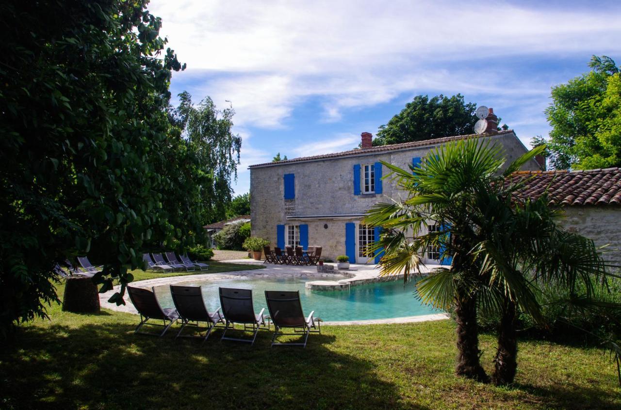 Bed and Breakfast Logis Saint Léonard à Dompierre-sur-Mer Extérieur photo