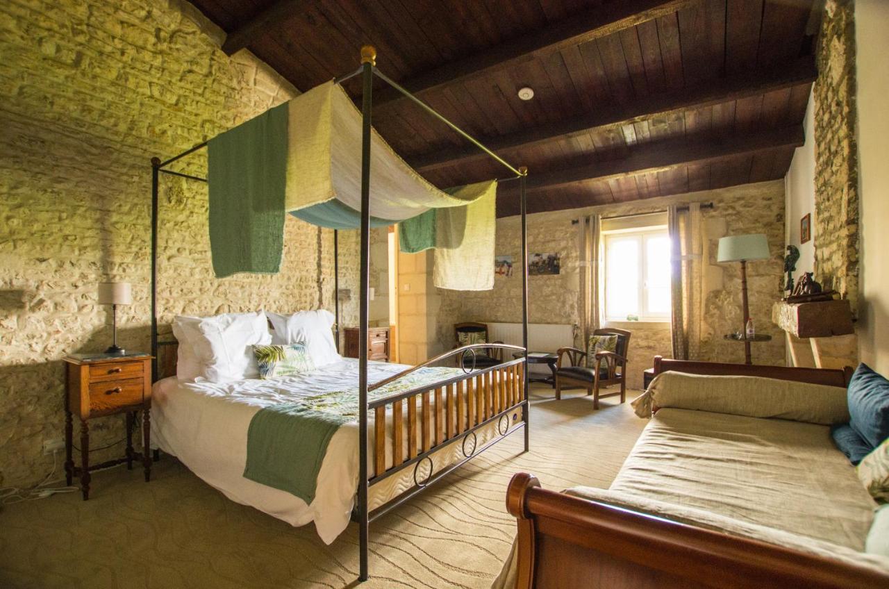 Bed and Breakfast Logis Saint Léonard à Dompierre-sur-Mer Extérieur photo