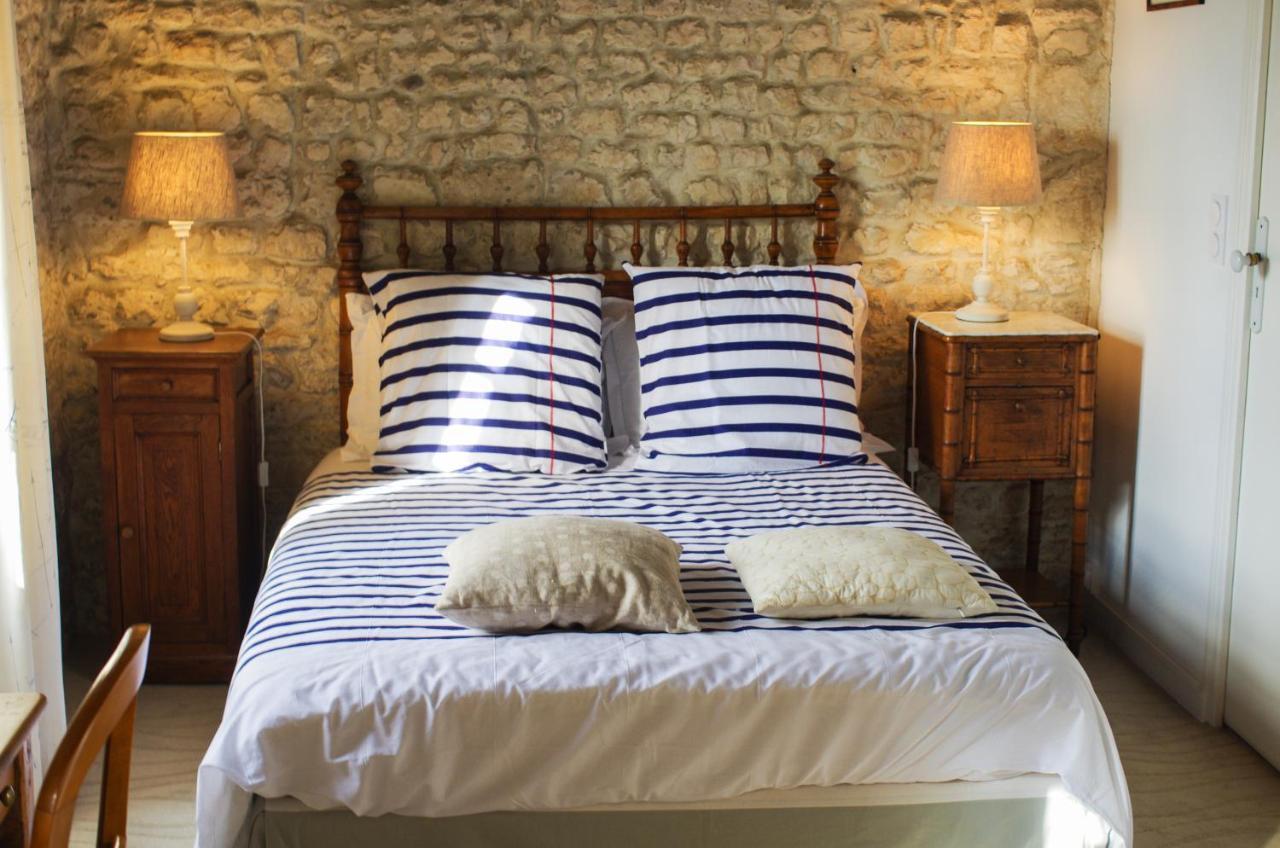 Bed and Breakfast Logis Saint Léonard à Dompierre-sur-Mer Extérieur photo